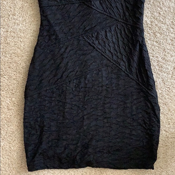 Papaya Black Bodycon dress. Size small. - Picture 4 of 7